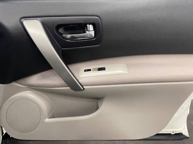 2009 Nissan Rogue S