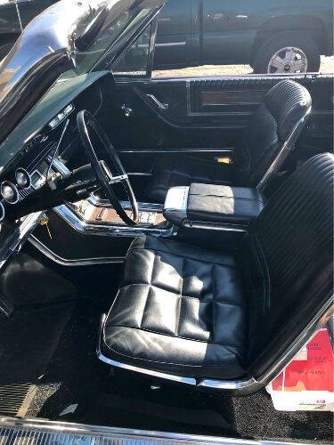1966 Ford Thunderbird