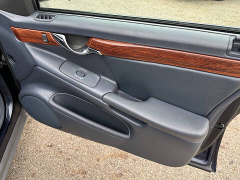 2004 Cadillac DeVille