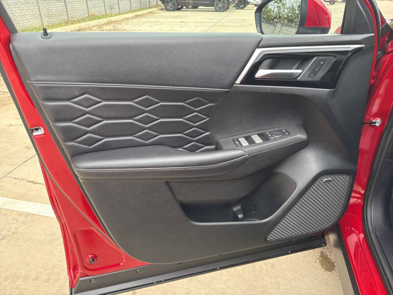 2025 Mitsubishi Outlander SEL