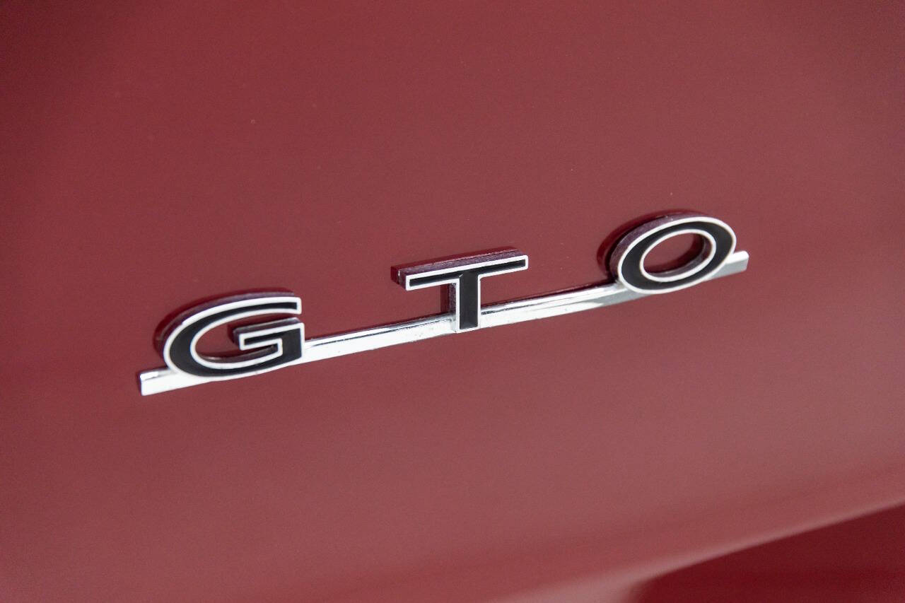 1965 Pontiac GTO 38