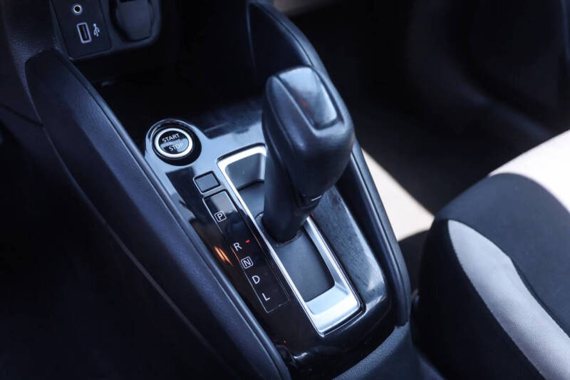 2022 Nissan Versa SV