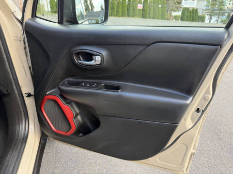 2016 Jeep Renegade Trailhawk