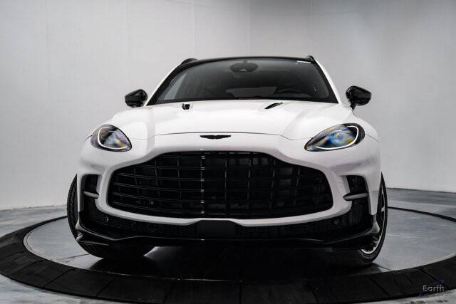 2023 Aston Martin DBX 707