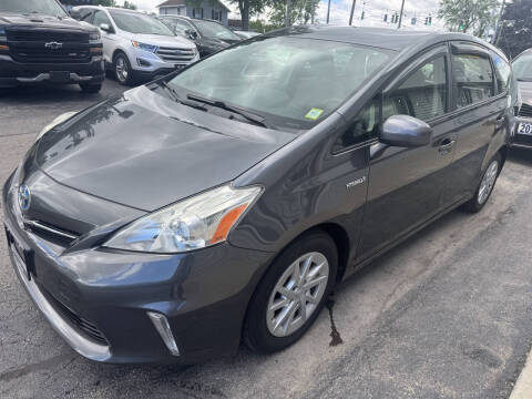 2012 Toyota Prius v Two