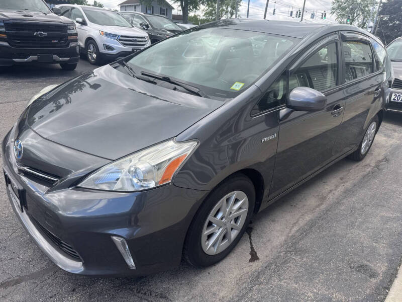 2012 Toyota Prius v Two