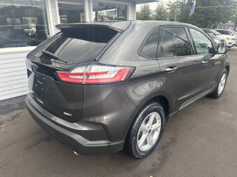 2020 Ford Edge SE