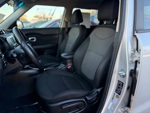 2017 Kia Soul +