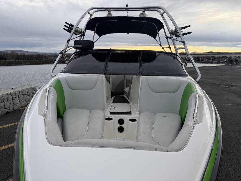 2003 Centurion Storm