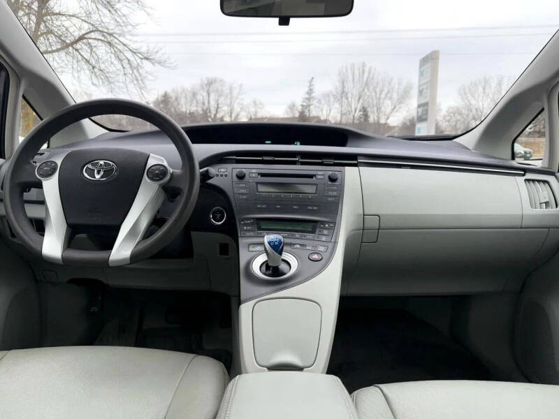 2010 Toyota Prius II
