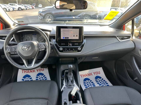 2025 Toyota Corolla Hatchback SE