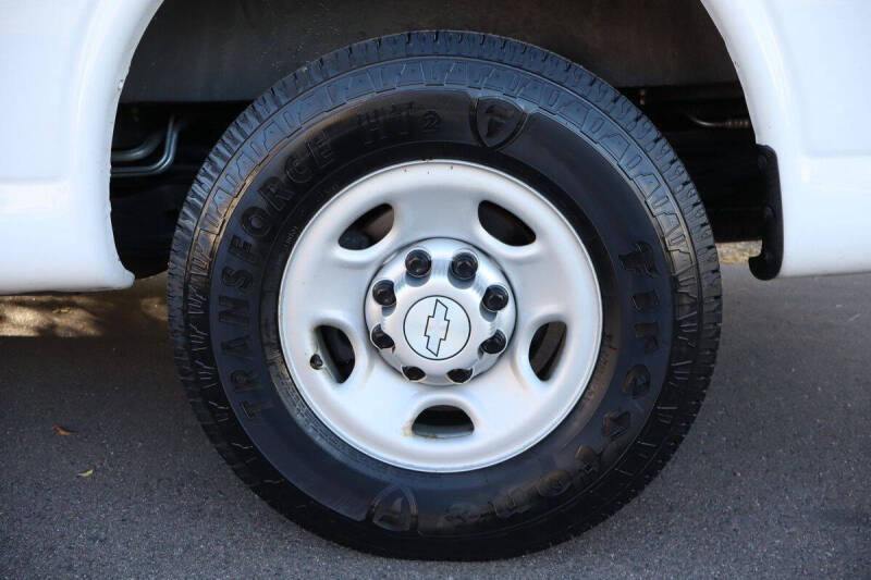 2017 Chevrolet Express LS 2500