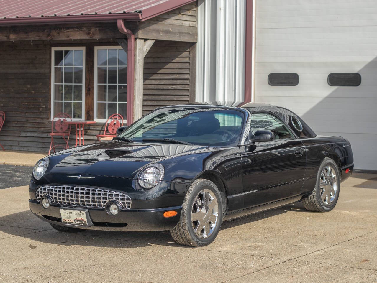 2003 Ford Thunderbird 28