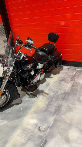 2017 Harley-Davidson FLSTC Heritage Softail Classic