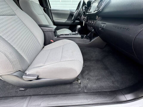 2021 Toyota Tacoma SR