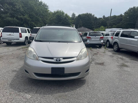 2008 Toyota Sienna LE 8-Passenger