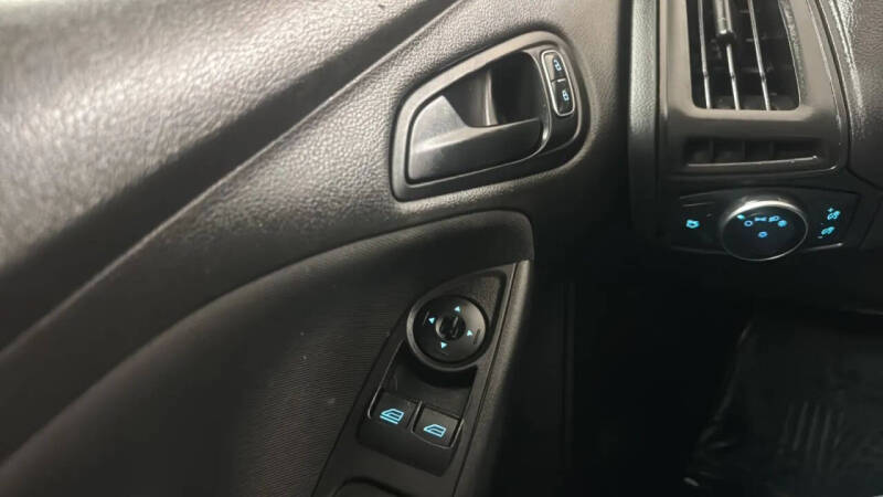 2016 Ford Focus S