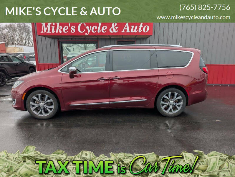 2018 Chrysler Pacifica Limited's photo