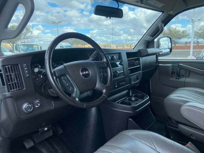 2023 GMC Savana 2500