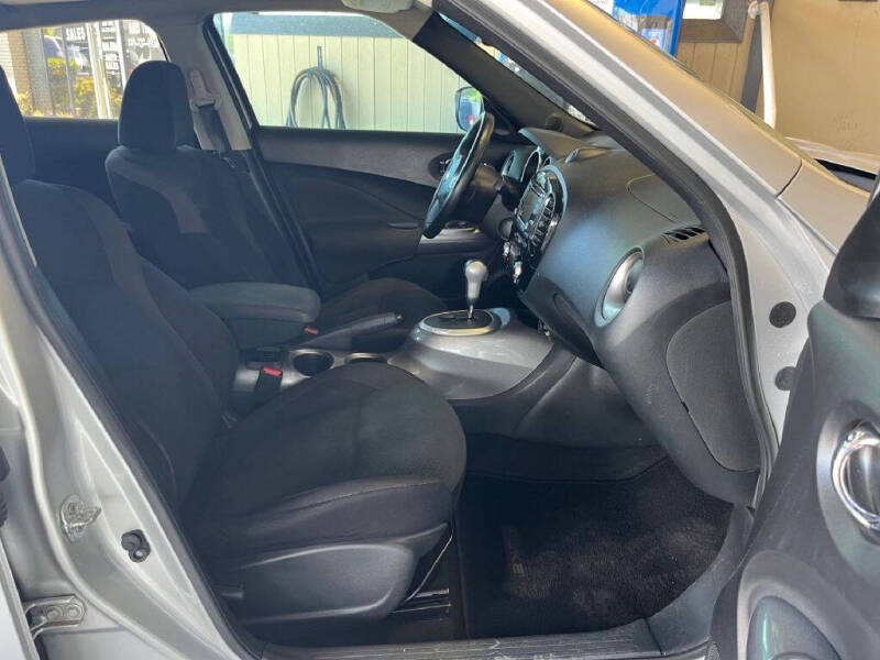 2017 Nissan JUKE SV