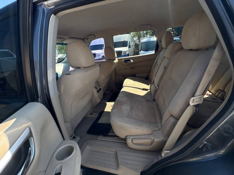 2014 Nissan Pathfinder S