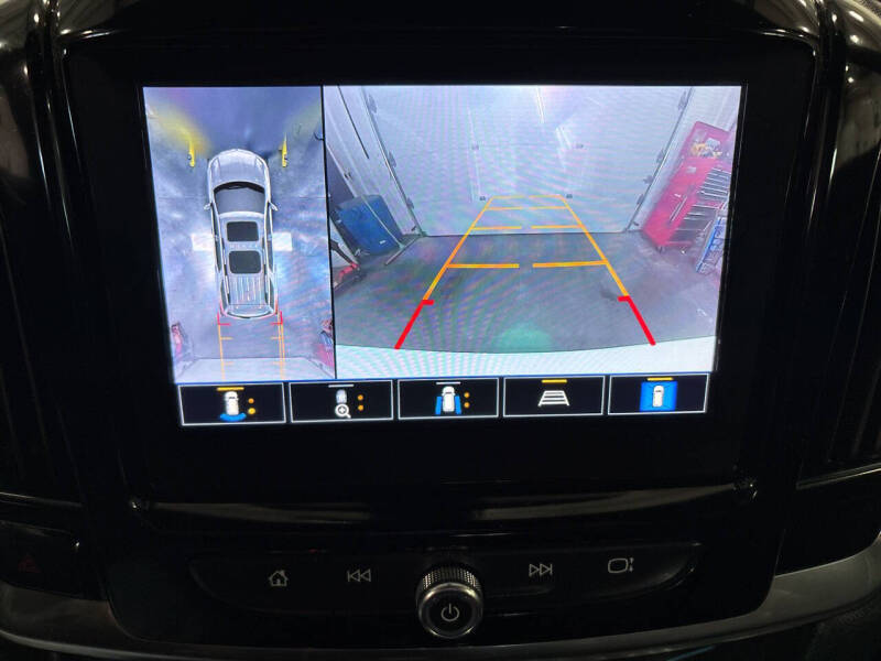 2022 Chevrolet Traverse LT Leather