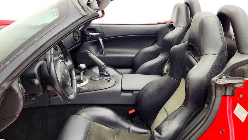 2004 Dodge Viper SRT-10