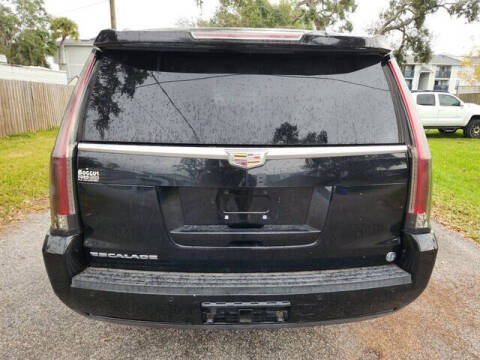 2017 Cadillac Escalade ESV Luxury