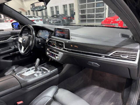 2016 BMW 7 Series 750i