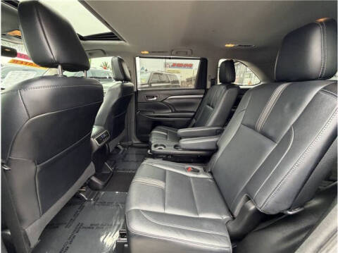 2017 Toyota Highlander