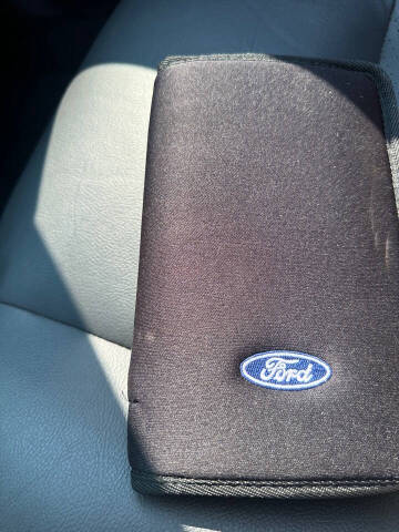 2004 Ford Mustang GT Deluxe