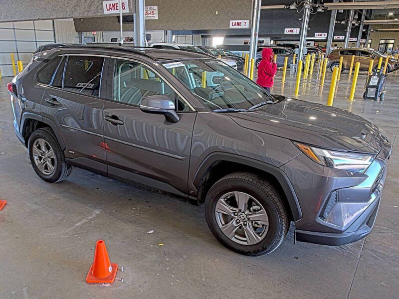 2024 Toyota RAV4 Hybrid LE