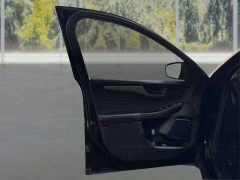2022 Ford Escape S