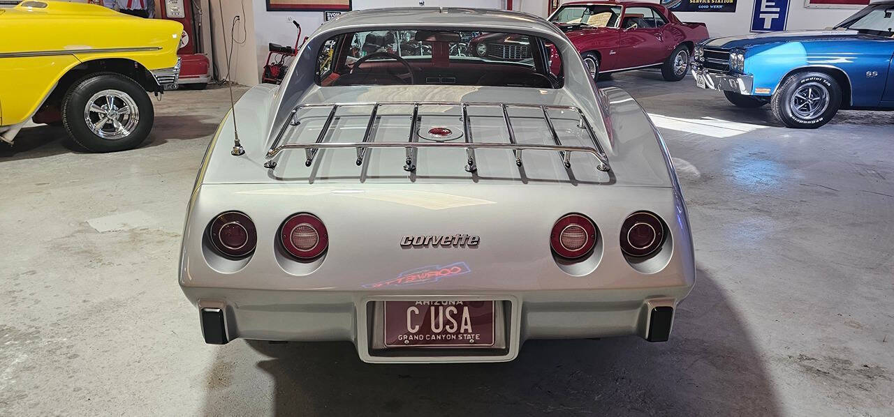1976 Chevrolet Corvette Stingray 13
