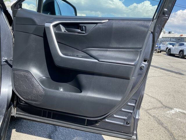 2019 Toyota RAV4 Hybrid LE