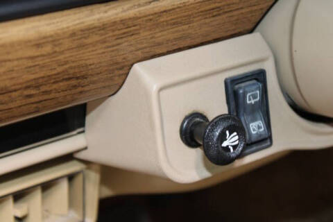 1989 Jeep Grand Wagoneer