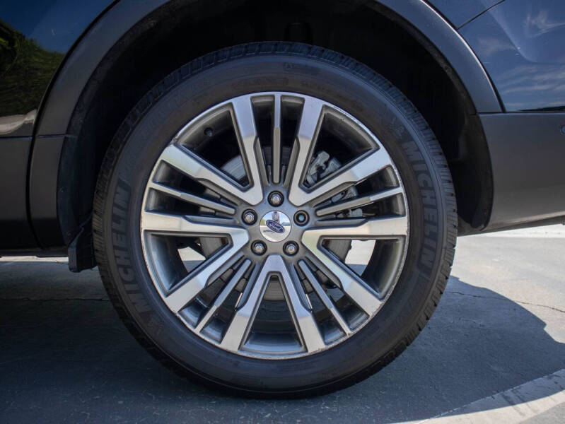 2017 Ford Explorer Platinum
