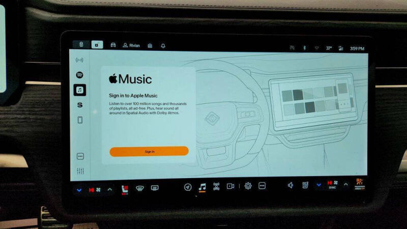 2024 Rivian R1T Adventure