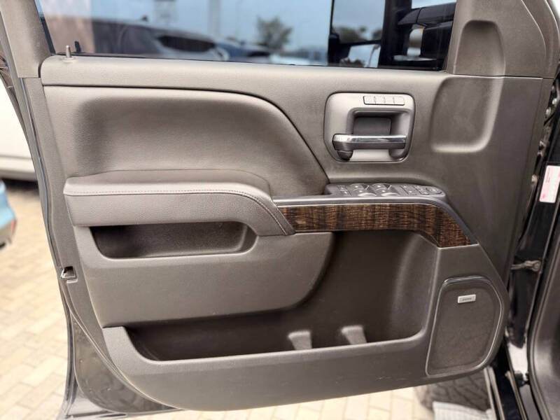 2015 GMC Sierra 2500HD Denali