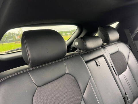 2022 Genesis GV70 2.5T Standard