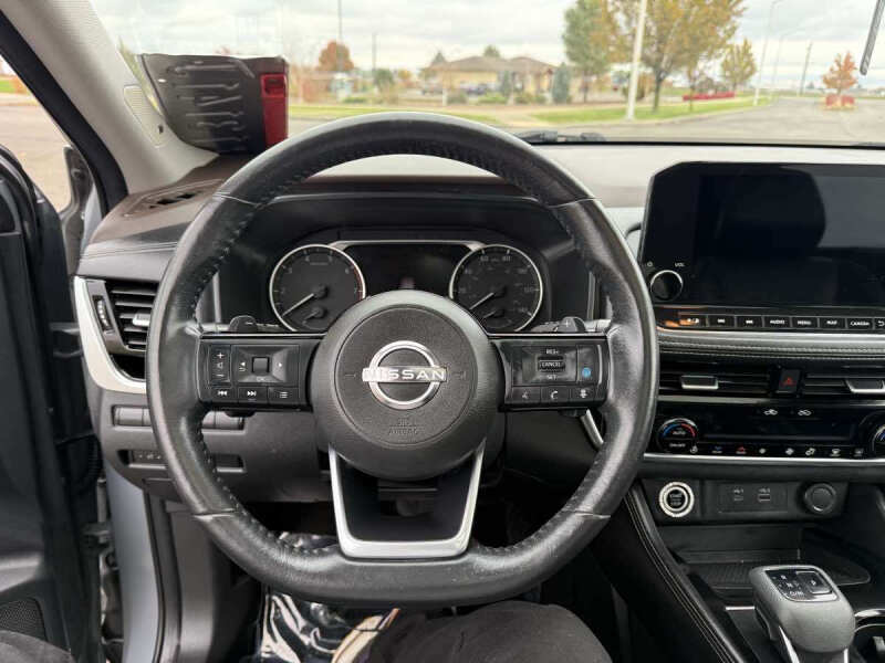 2022 Nissan Rogue SL