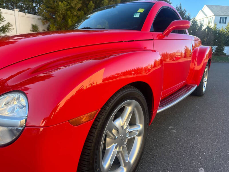 2004 Chevrolet SSR LS