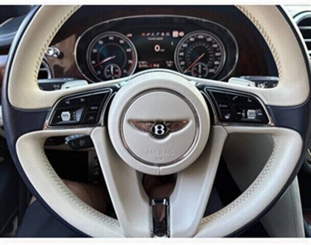 2018 Bentley Bentayga 14