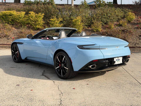 2023 Aston Martin DB11 Volante