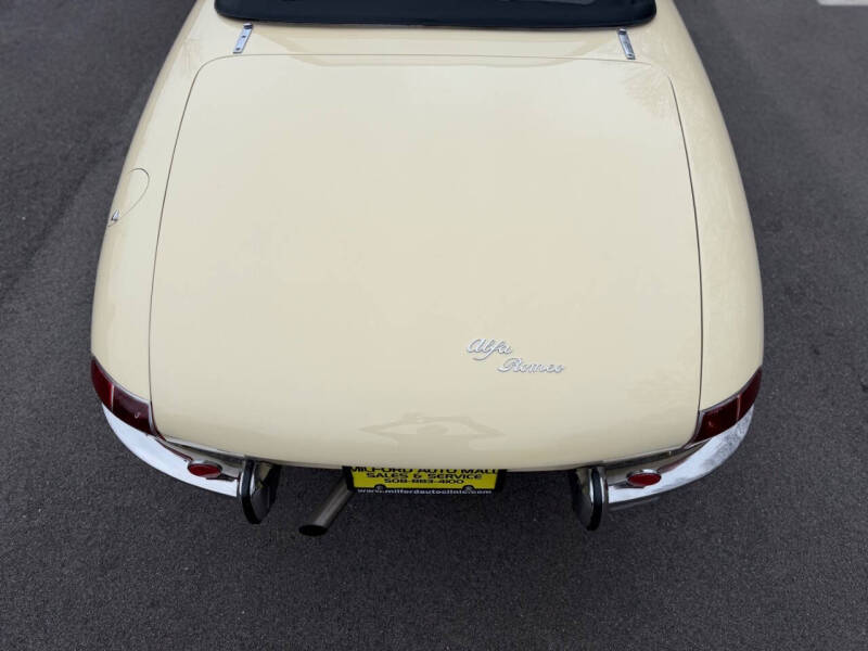 1967 Alfa Romeo Duetto Boat-Tail Spider