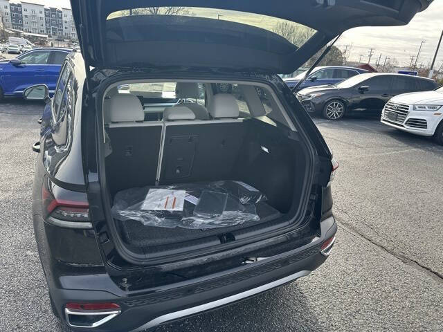 2026 Volkswagen Taos SE 4Motion