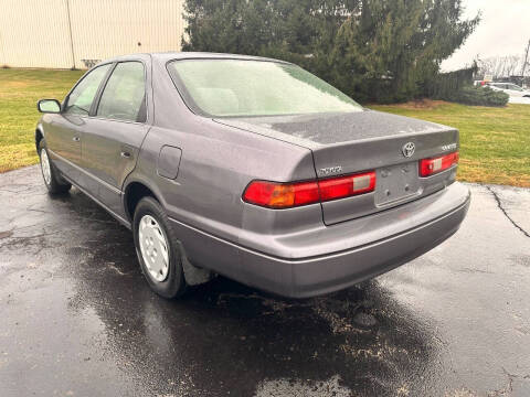1999 Toyota Camry LE