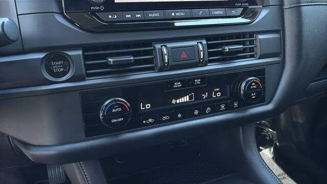 2025 Nissan Pathfinder S