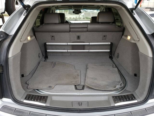 2011 Cadillac SRX Performance Collection