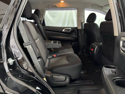 2019 Nissan Pathfinder S